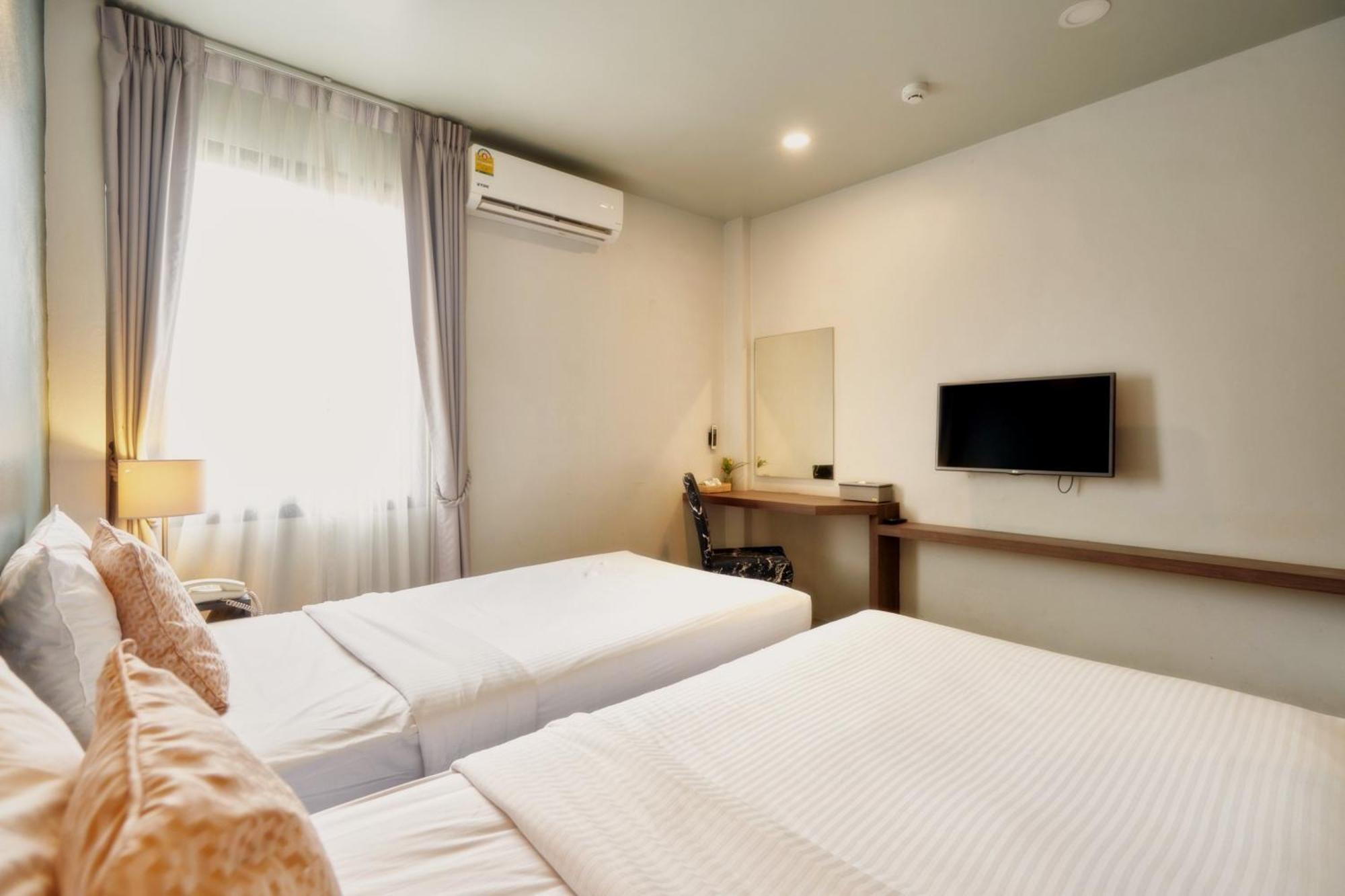 H Hotel Phrasing Chiang Mai Exterior photo