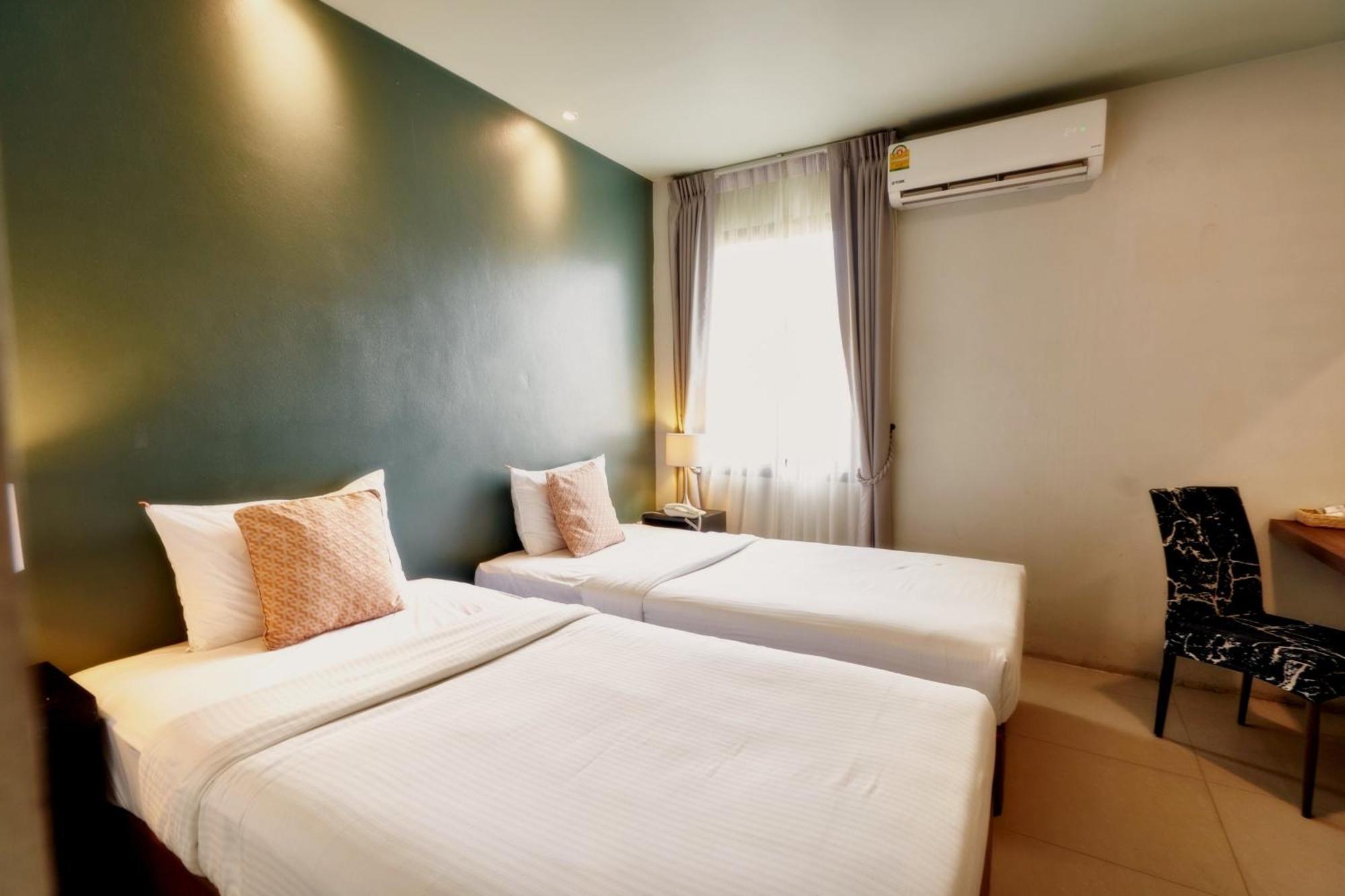 H Hotel Phrasing Chiang Mai Exterior photo