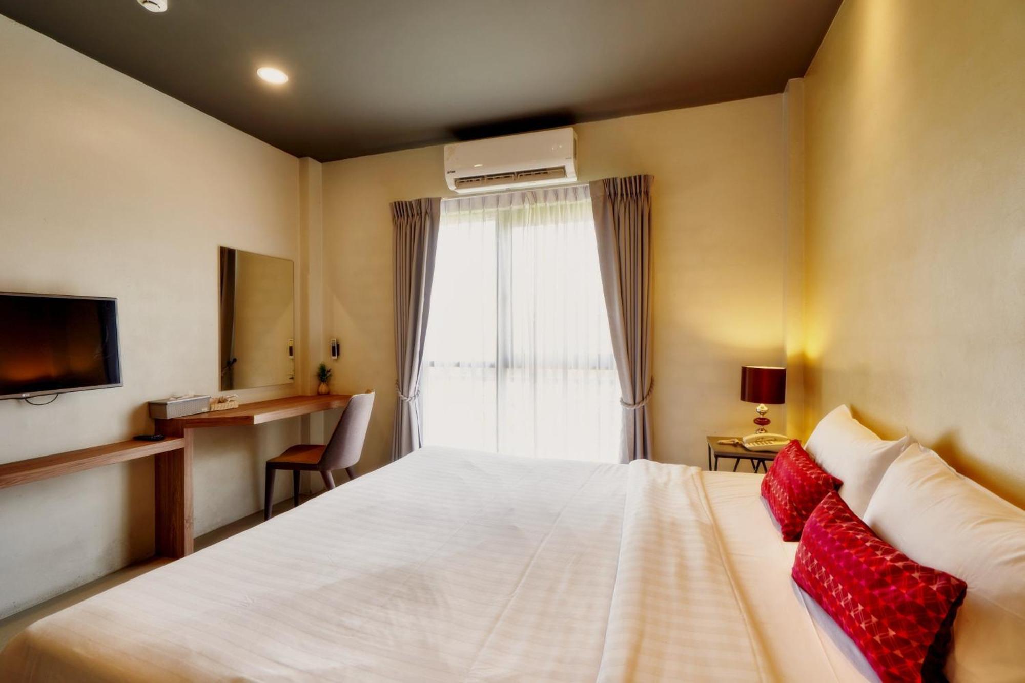H Hotel Phrasing Chiang Mai Exterior photo