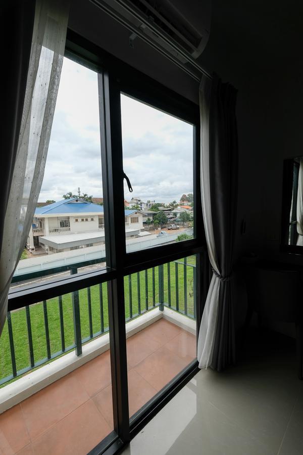 H Hotel Phrasing Chiang Mai Exterior photo